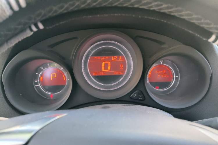 Used Citroen C4L 2015 1.8L Automatic Luxury Edition Instrument Cluster
