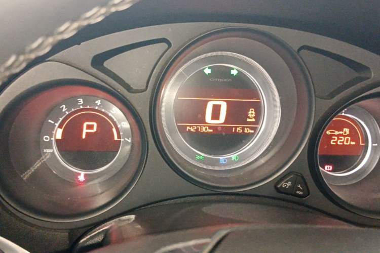 Used Citroen C4L 2015 1.8L Automatic Luxury Edition Instrument Cluster