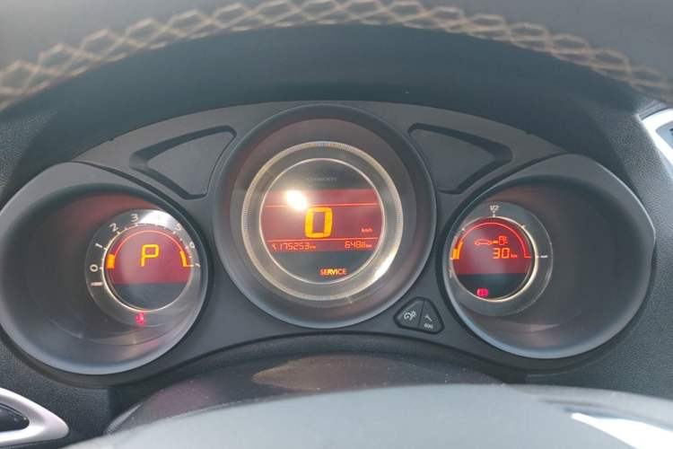 Used Citroen C4L 2015 1.2T Automatic Luxury Edition Instrument Cluster