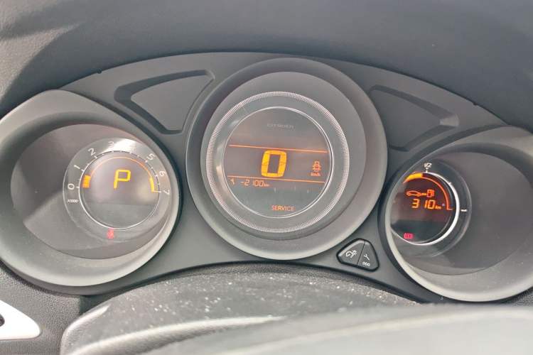 Used Citroen C4L 2015 1.8L Automatic Luxury Edition Instrument Cluster