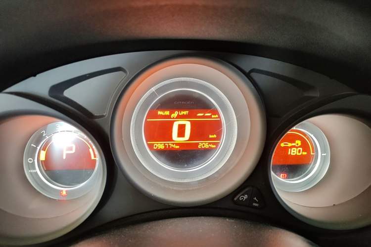 Used Citroen C4L 2015 1.8L Automatic Luxury Edition Instrument Cluster