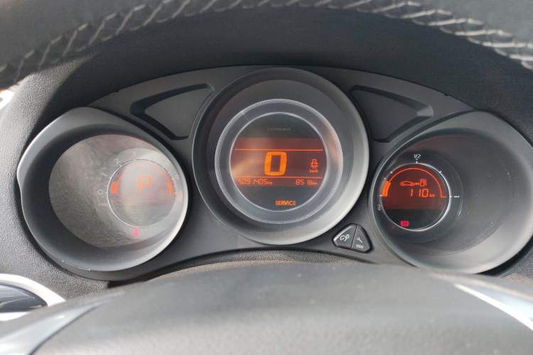 Used Citroen C4L 2015 1.2T Automatic Luxury Edition Instrument Cluster