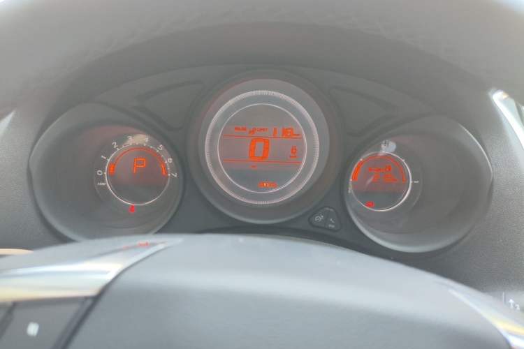 Used Citroen C4L 2015 1.8L Automatic Luxury Edition Instrument Cluster