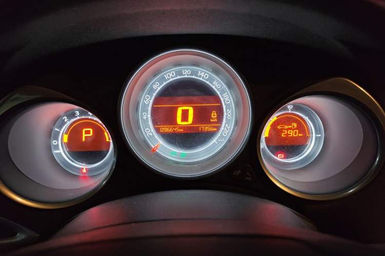 Used Citroen C4L 2015 1.2T Automatic Prestige Edition Instrument Cluster