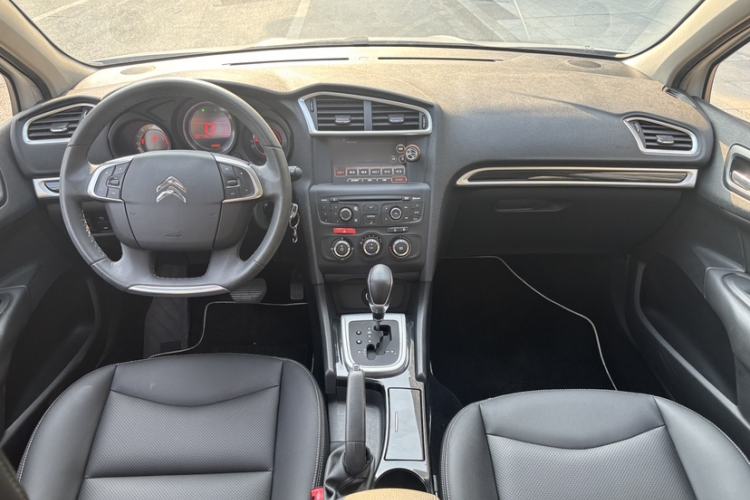 Used Citroen C4L 2015 1.2T Automatic Luxury Edition Interior 1