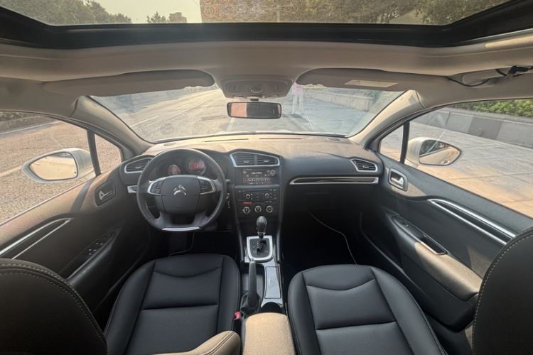 Used Citroen C4L 2015 1.2T Automatic Luxury Edition Interior 2