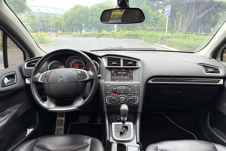 Used Citroen C4L 2015 1.8L Automatic Prestige Edition Interior 2