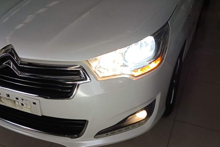 Used Citroen C4L 2015 1.8L Automatic Luxury Edition Left Front Headlight