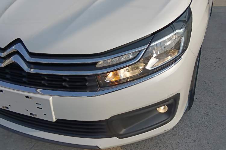 Used Citroen C4L 2015 1.8L Manual Leading Edition Left Front Headlight