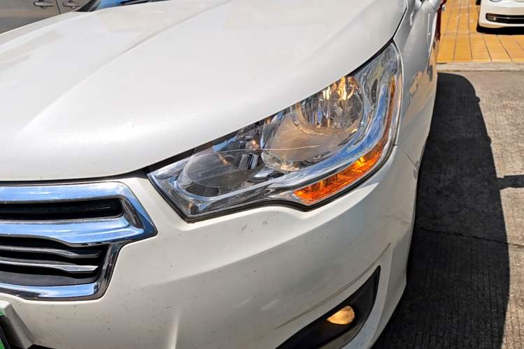 Used Citroen C4L 2015 1.8L Automatic Luxury Edition Left Front Headlight