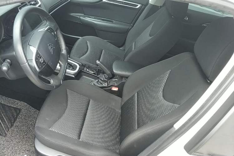 Used Citroen C4L 2015 1.2T Automatic Luxury Edition Left Front Seat
