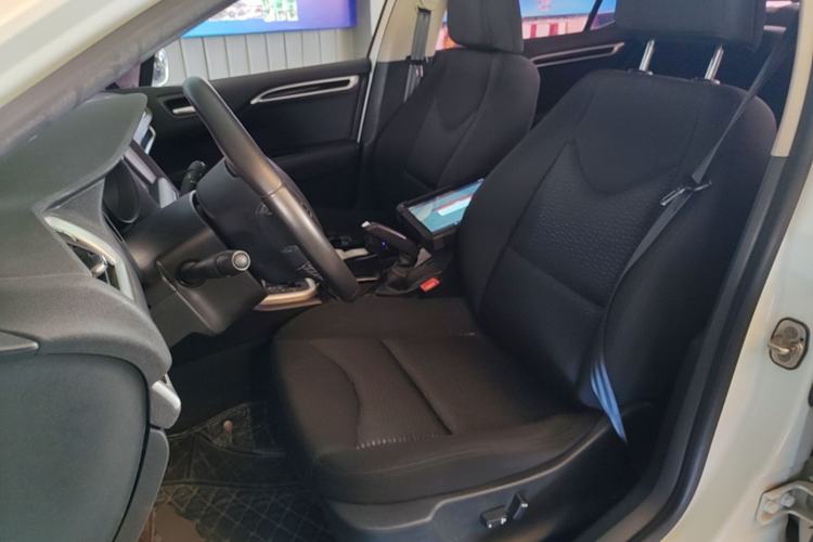 Used Citroen C4L 2015 1.8L Automatic Luxury Edition Left Front Seat