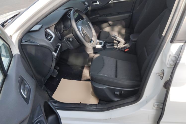 Used Citroen C4L 2015 1.2T Automatic Luxury Edition Left Front Seat