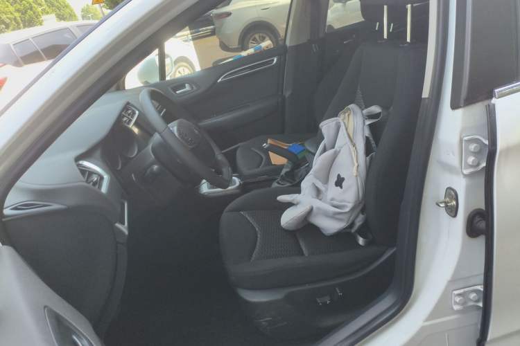 Used Citroen C4L 2015 1.8L Automatic Luxury Edition Left Front Seat