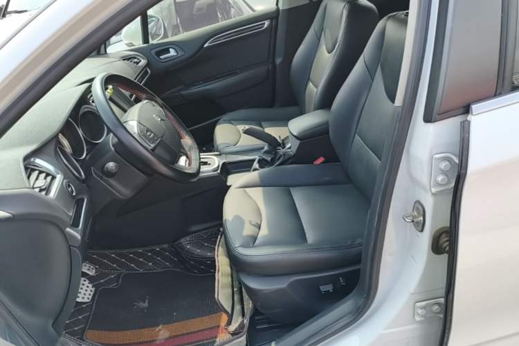 Used Citroen C4L 2015 1.6T Automatic Prestige Edition Left Front Seat