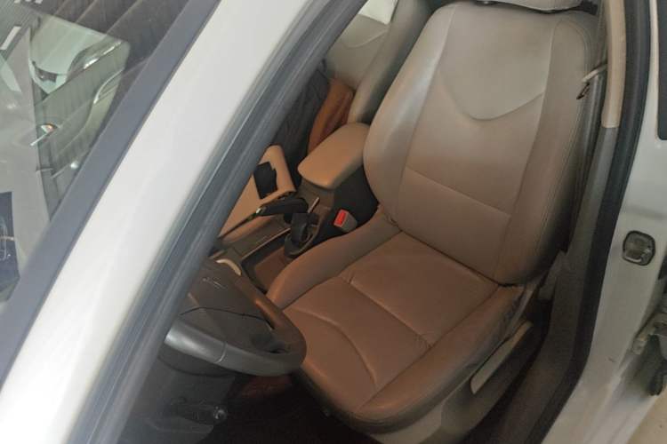 Used Citroen C4L 2015 1.8L Automatic Leading Edition Left Front Seat