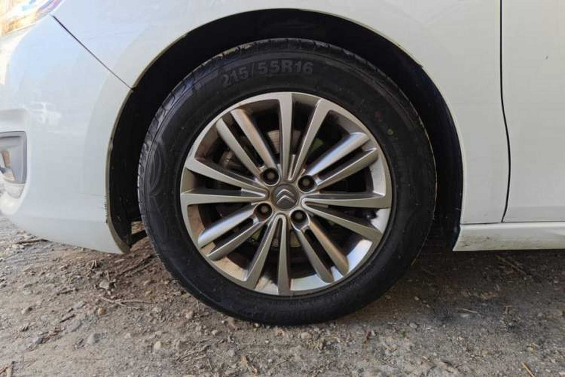 Used Citroen C4L 2015 1.2T Manual Luxury Edition Left Front Wheel Hub