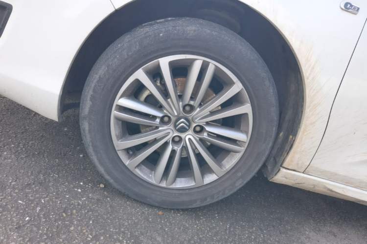 Used Citroen C4L 2015 1.8L Automatic Leading Edition Left Front Wheel Hub