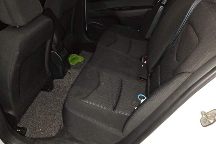 Used Citroen C4L 2015 1.2T Automatic Luxury Edition Left Rear Seat