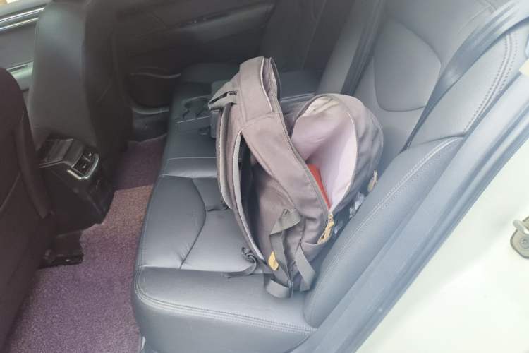 Used Citroen C4L 2015 1.8L Automatic Prestige Edition Left Rear Seat