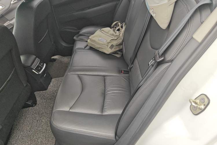 Used Citroen C4L 2015 1.8L Automatic Luxury Edition Left Rear Seat