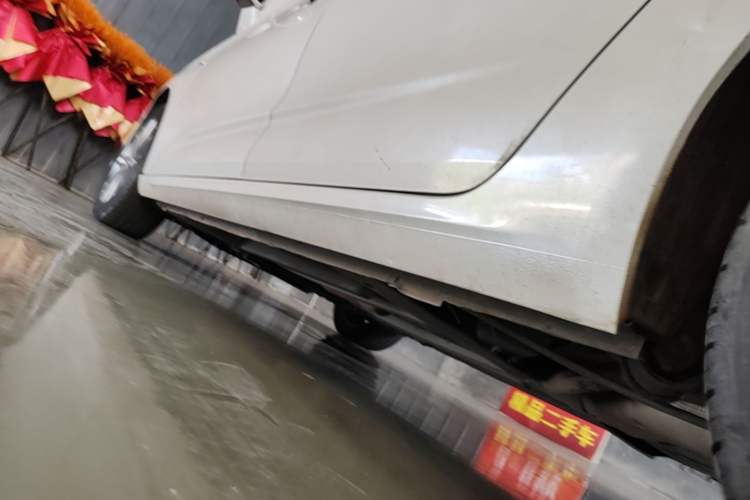 Used Citroen C4L 2015 1.8L Automatic Luxury Edition Left Side Sill