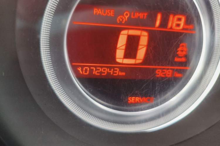Used Citroen C4L 2015 1.8L Automatic Luxury Edition Odometer Close Up