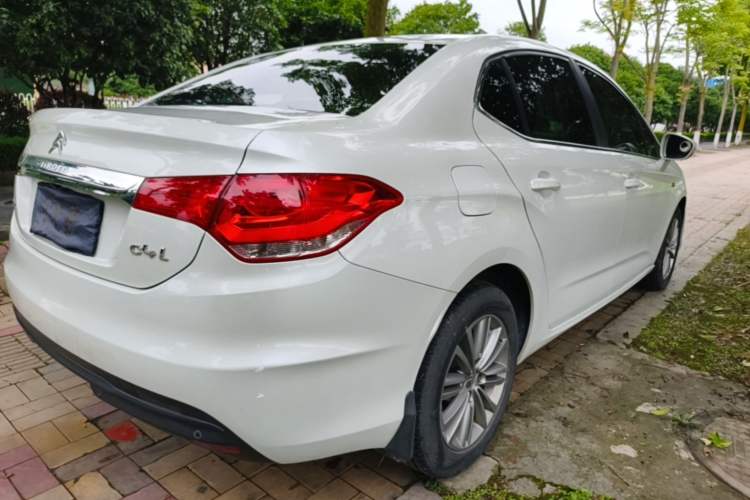 Used Citroen C4L 2015 1.2T Automatic Luxury Edition Rear Right 45 Deg