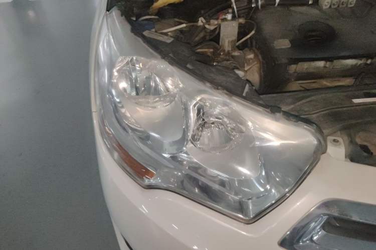 Used Citroen C4L 2015 1.8L Automatic Prestige Edition Right Front Headlight