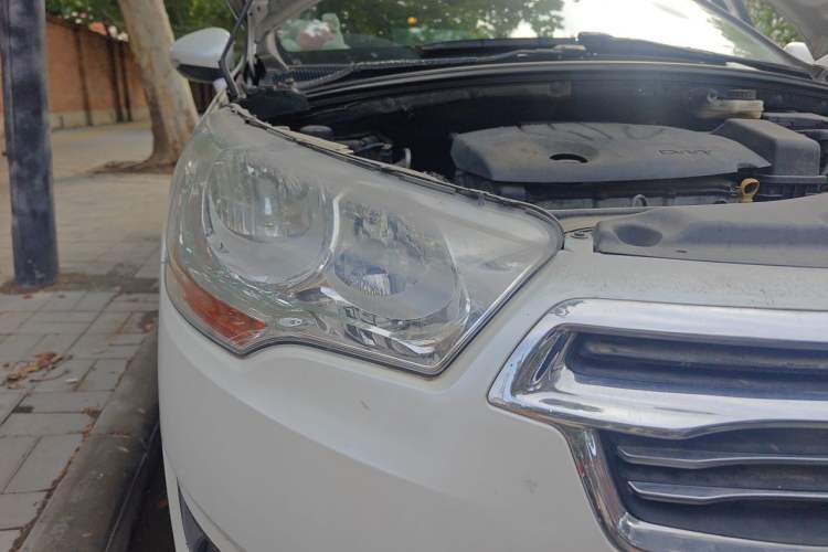 Used Citroen C4L 2015 1.8L Automatic Luxury Edition Right Front Headlight