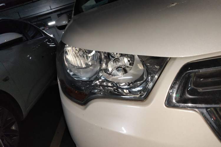 Used Citroen C4L 2015 1.8L Automatic Prestige Edition Right Front Headlight