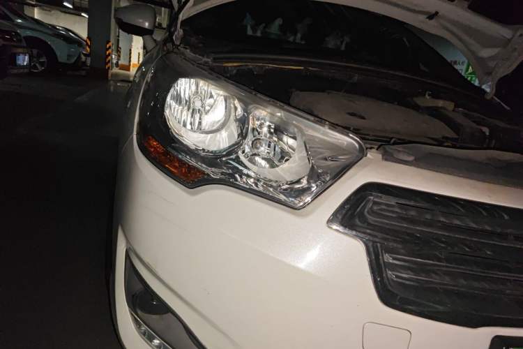 Used Citroen C4L 2015 1.8L Automatic Luxury Edition Right Front Headlight