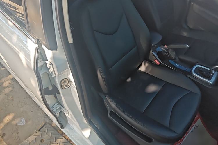 Used Citroen C4L 2015 1.8L Automatic Luxury Edition Right Front Seat