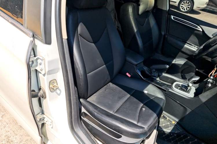 Used Citroen C4L 2015 1.8L Automatic Luxury Edition Right Front Seat