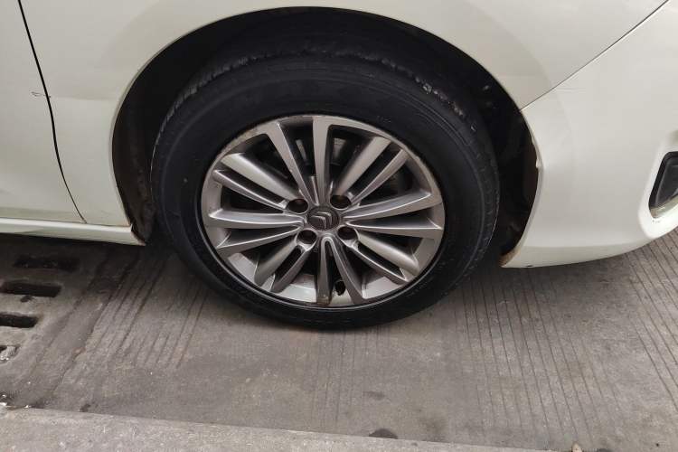 Used Citroen C4L 2015 1.8L Automatic Luxury Edition Right Front Wheel Hub