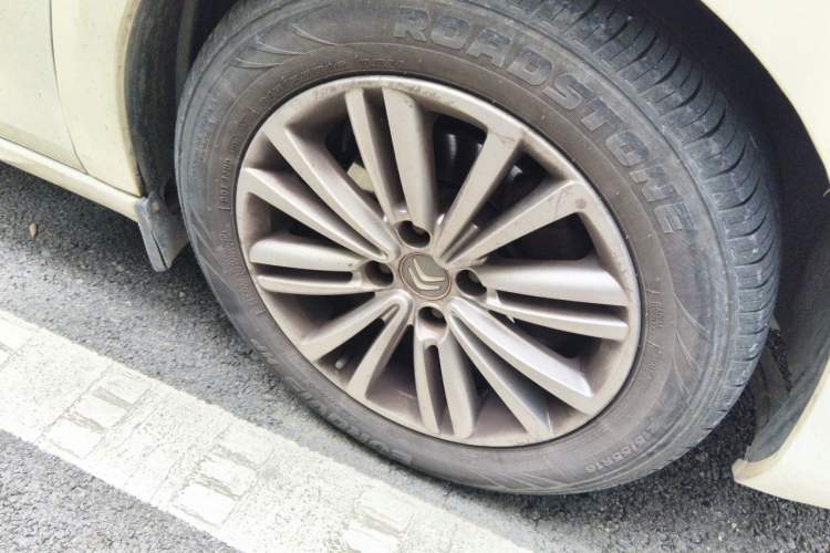 Used Citroen C4L 2015 1.2T Automatic Luxury Edition Right Front Wheel Hub