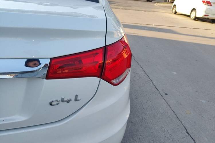 Used Citroen C4L 2015 1.2T Automatic Luxury Edition Right Rear Taillight