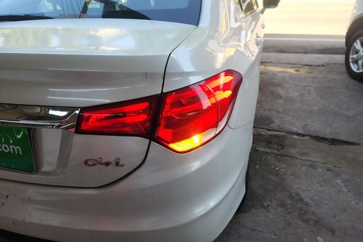 Used Citroen C4L 2015 1.2T Automatic Luxury Edition Right Rear Taillight