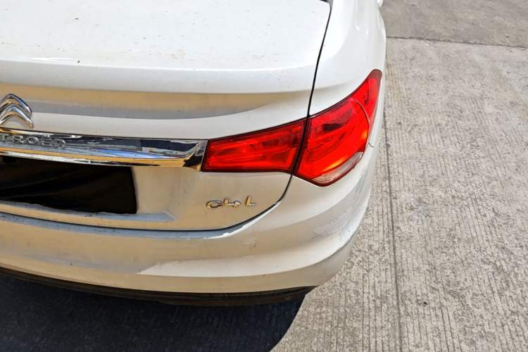 Used Citroen C4L 2015 1.8L Automatic Luxury Edition Right Rear Taillight