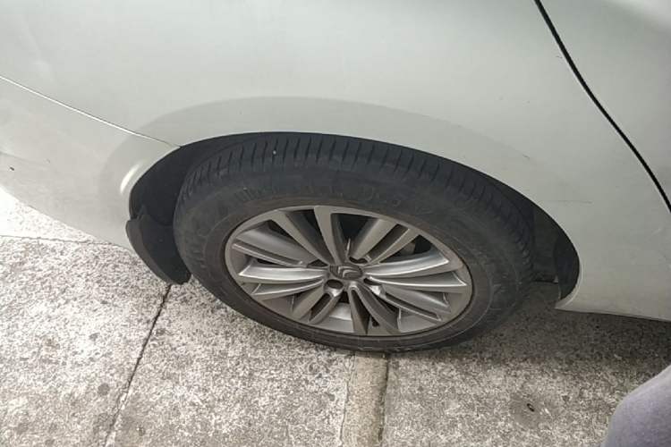 Used Citroen C4L 2015 1.2T Automatic Luxury Edition Right Rear Wheel Hub