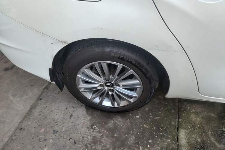 Used Citroen C4L 2015 1.2T Automatic Luxury Edition Right Rear Wheel Hub
