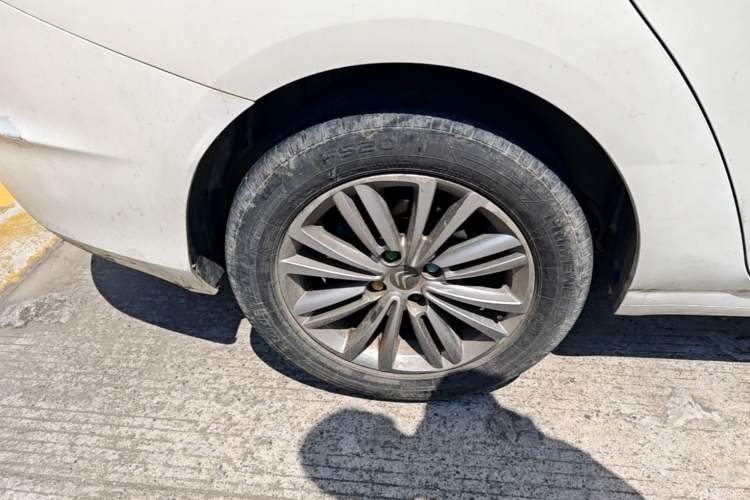 Used Citroen C4L 2015 1.8L Automatic Luxury Edition Right Rear Wheel Hub
