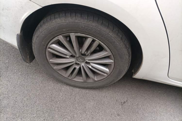 Used Citroen C4L 2015 1.2T Automatic Prestige Edition Right Rear Wheel Hub