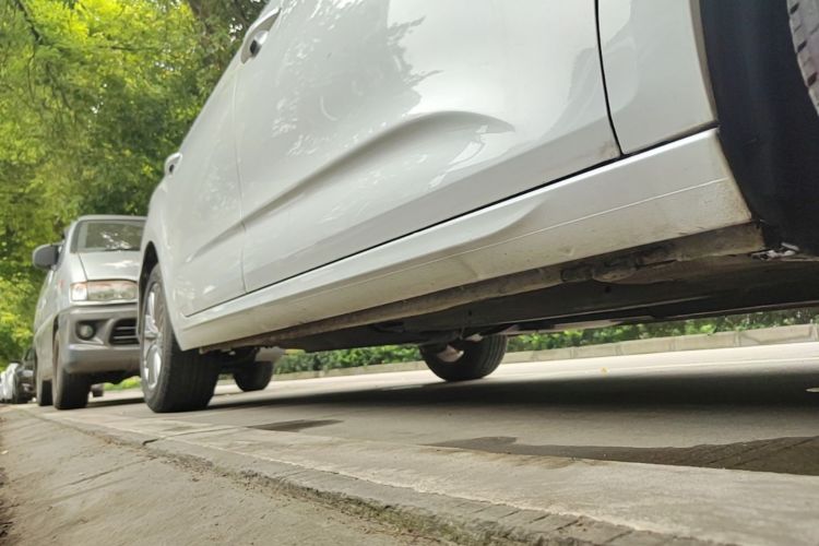 Used Citroen C4L 2015 1.2T Automatic Luxury Edition Right Side Sill