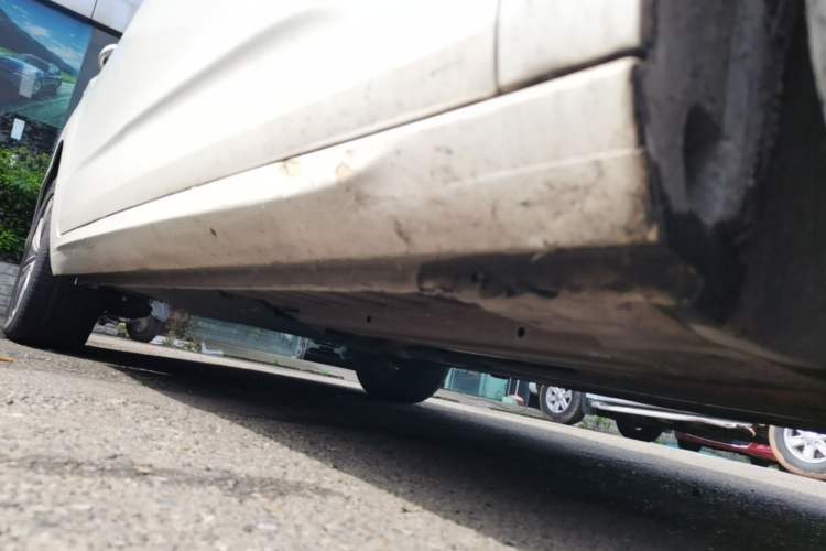 Used Citroen C4L 2015 1.8L Automatic Leading Edition Right Side Sill