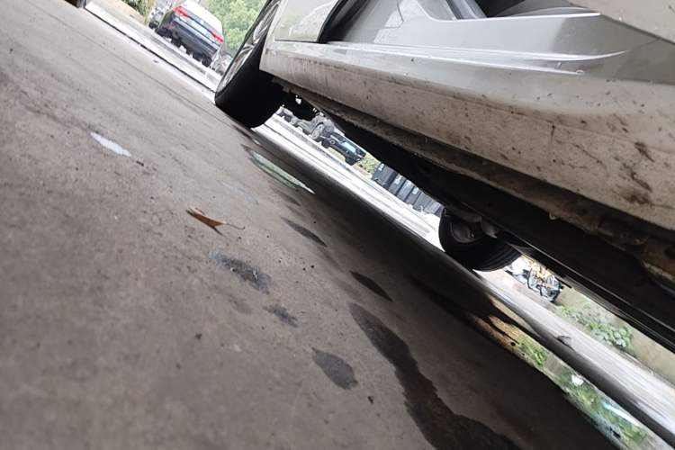 Used Citroen C4L 2015 1.8L Automatic Leading Edition Right Side Sill
