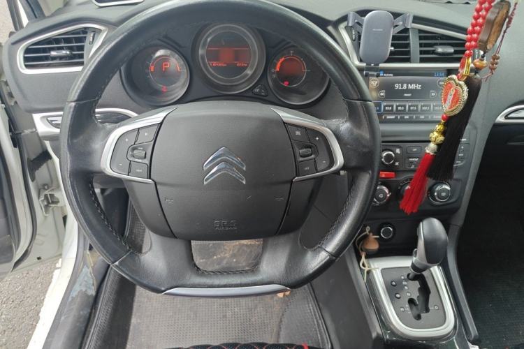 Used Citroen C4L 2015 1.8L Automatic Luxury Edition Steering Wheel