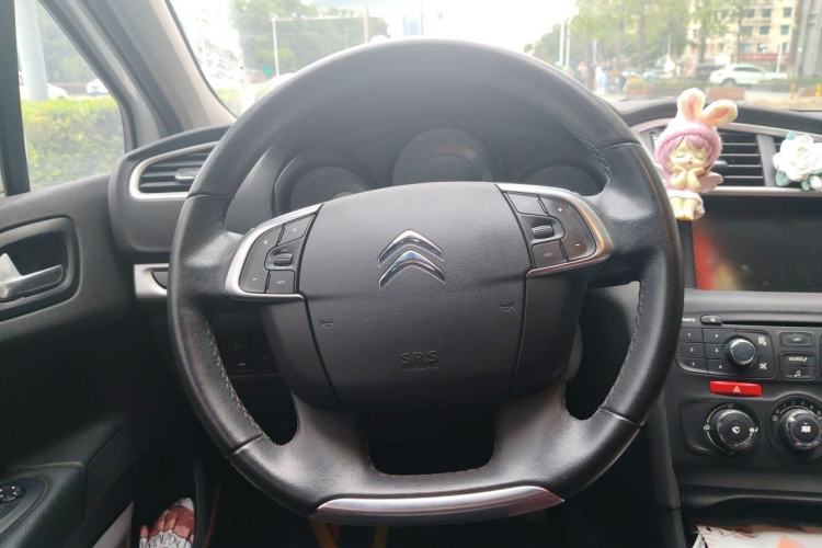Used Citroen C4L 2015 1.8L Automatic Luxury Edition Steering Wheel