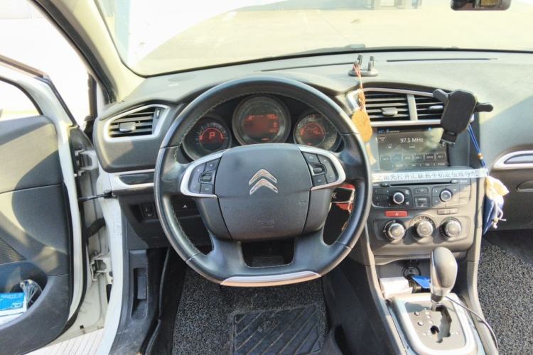 Used Citroen C4L 2015 1.8L Automatic Luxury Edition Steering Wheel