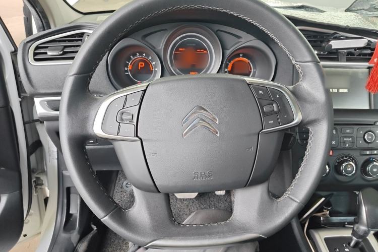 Used Citroen C4L 2015 1.2T Automatic Luxury Edition Steering Wheel